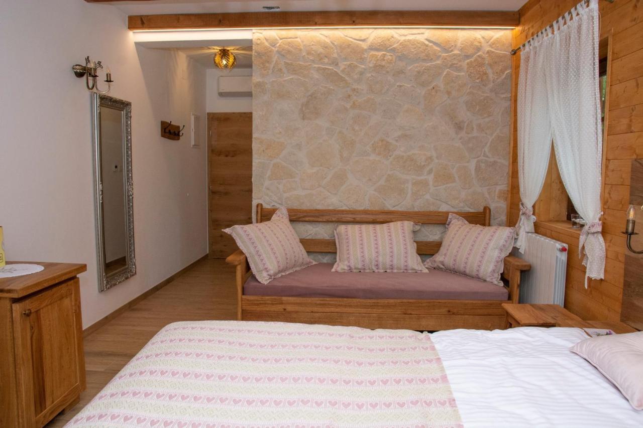 Boutique Villa Pearl Of Plitvice, Plitvice Lakes Plitvica selo Bagian luar foto