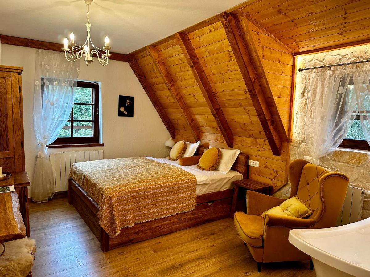 Boutique Villa Pearl Of Plitvice, Plitvice Lakes Plitvica selo Bagian luar foto