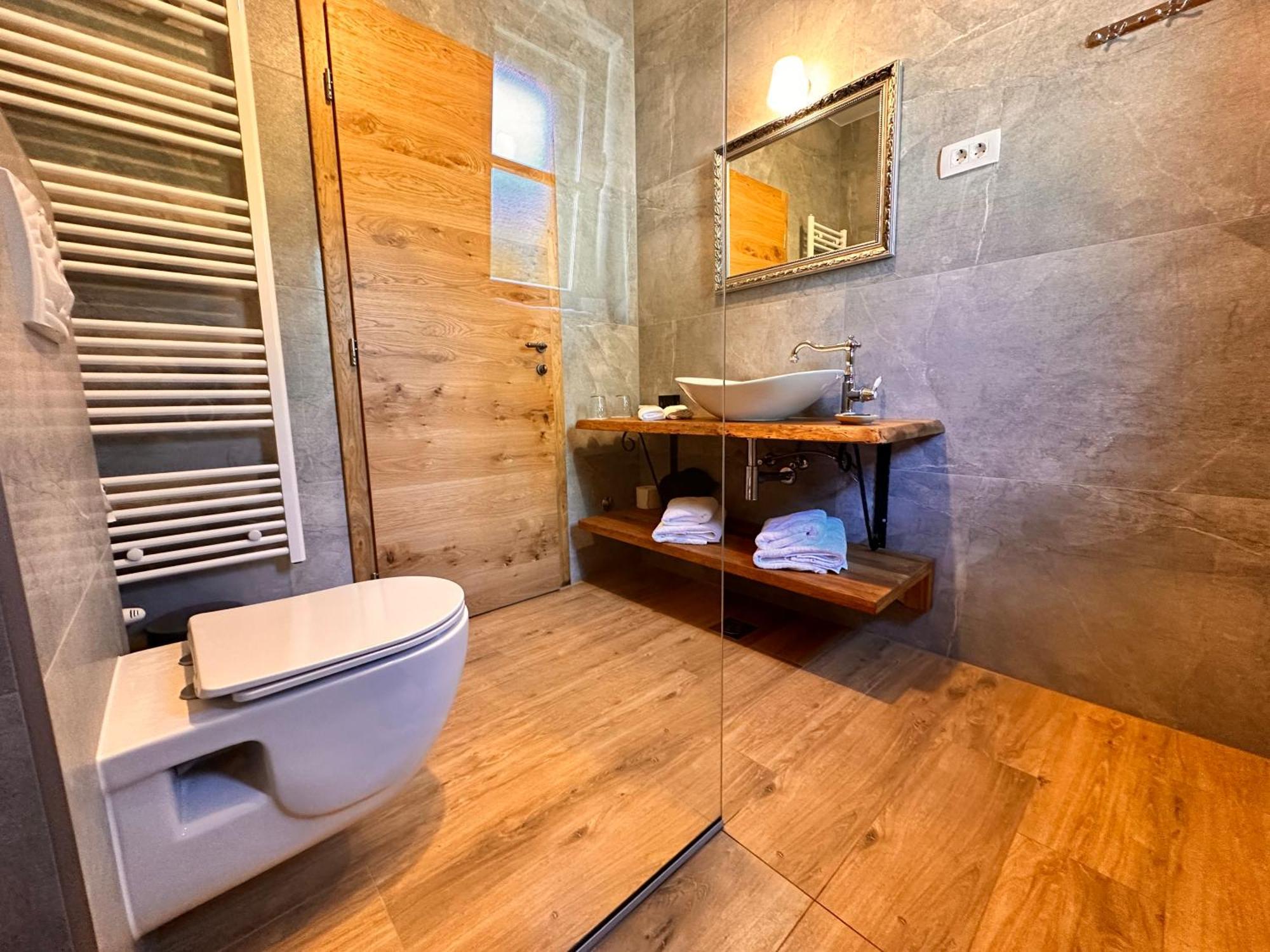 Boutique Villa Pearl Of Plitvice, Plitvice Lakes Plitvica selo Bagian luar foto